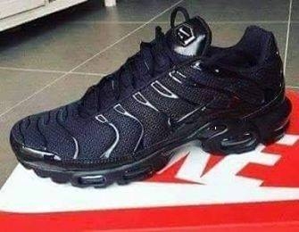 nike tn black black original